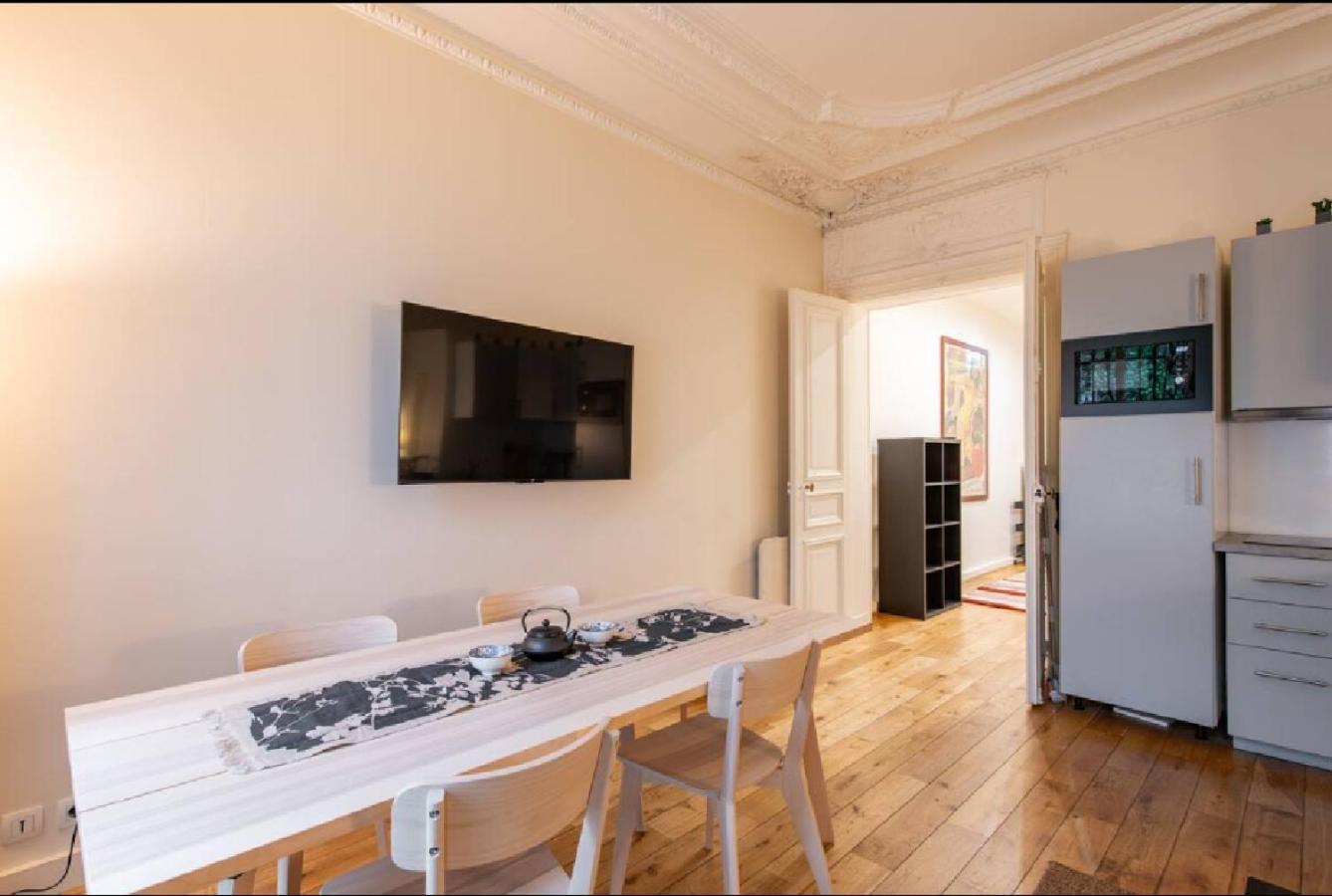 Apartamento Geranimus Morland : Hearth Of París Exterior foto